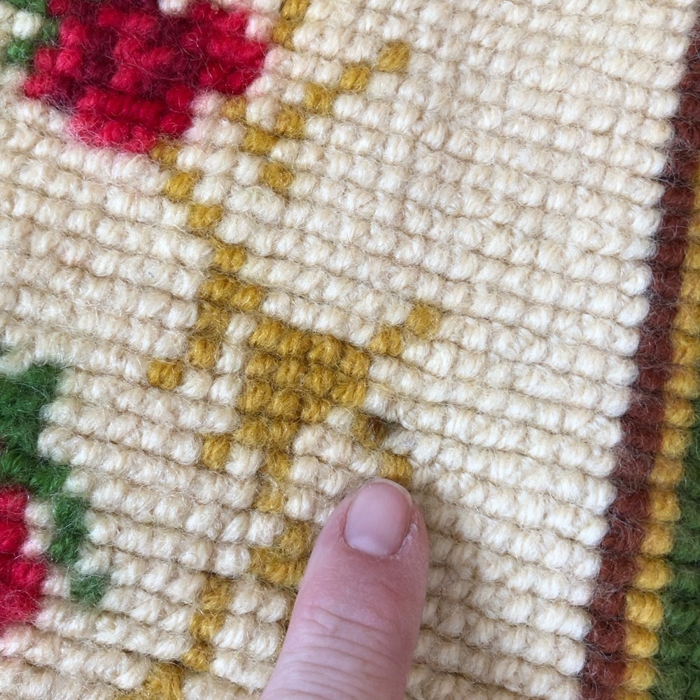 Vtg Hand Stitched Floral Table Runner - Picture 12 of 15